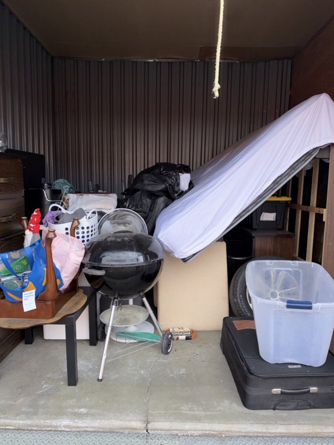 10 x 10 storage unit in Aurora, CO