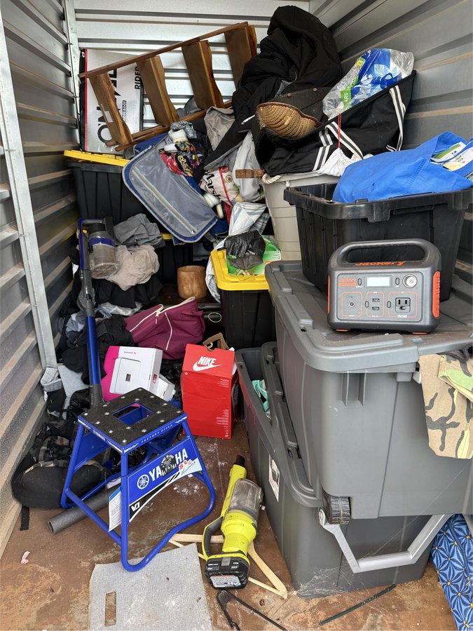 5 x 10 storage unit in Kahului, HI