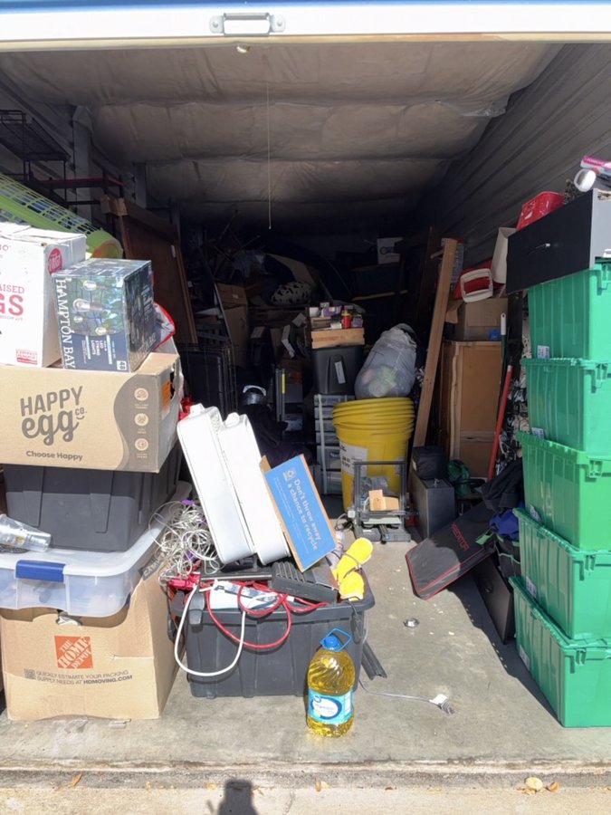 10 x 30 storage unit in Aurora, CO