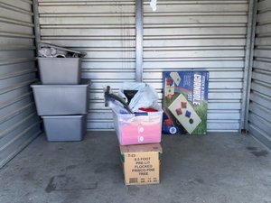 10 x 10 storage unit in Aurora, CO