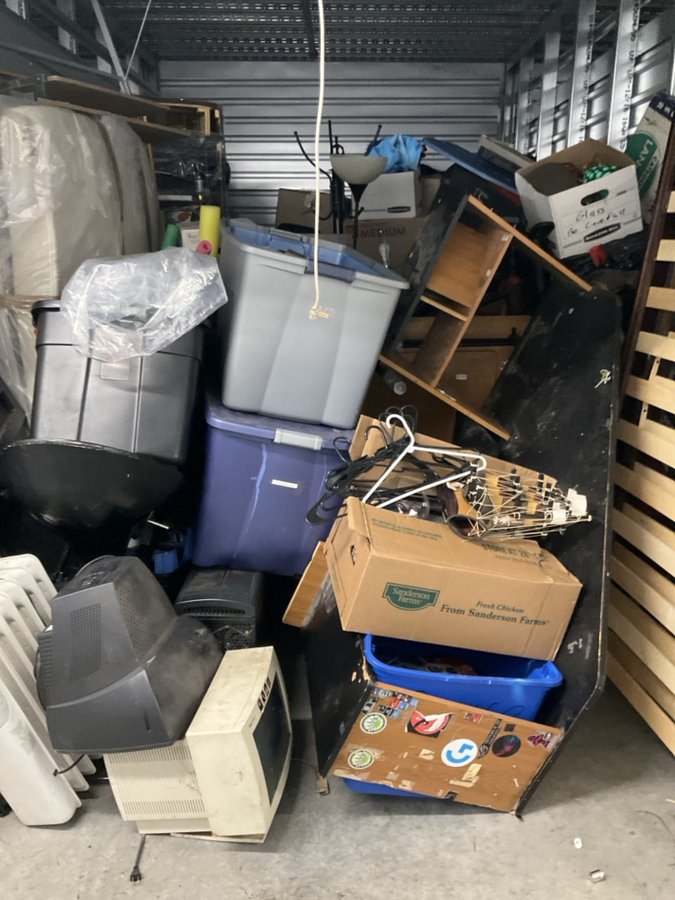 10 x 20 storage unit in Aurora, CO