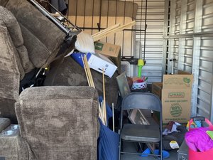 10 x 15 storage unit in Aurora, CO