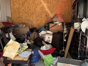 10 x 10 storage unit in Aurora, CO