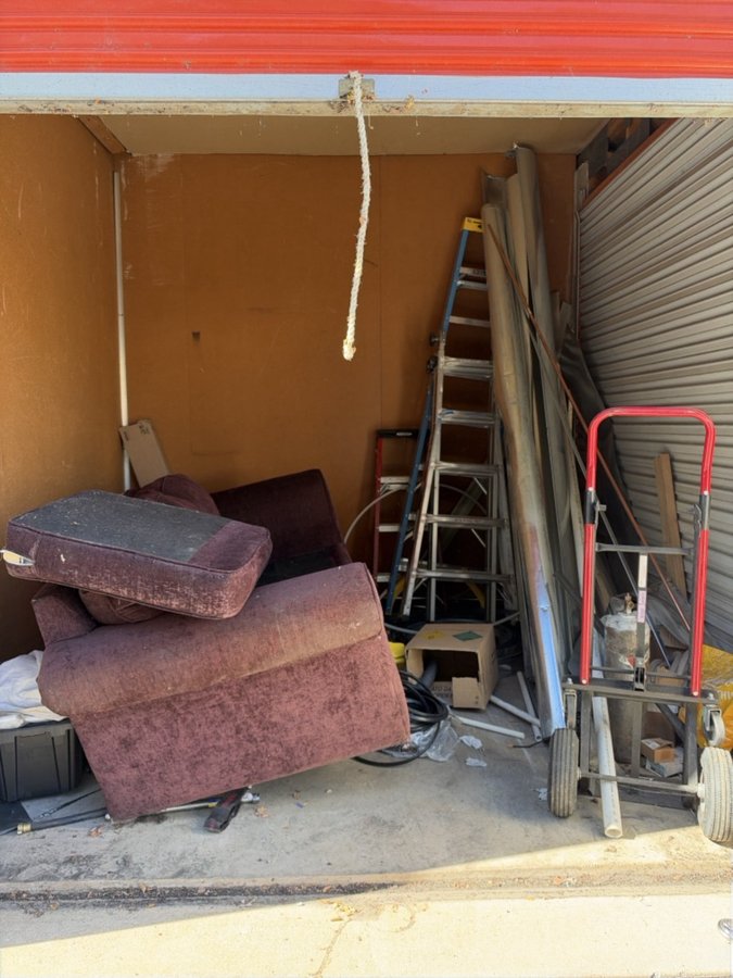 10 x 10 storage unit in Lakewood, CO