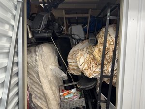 7 x 13 storage unit in Los Angeles, CA