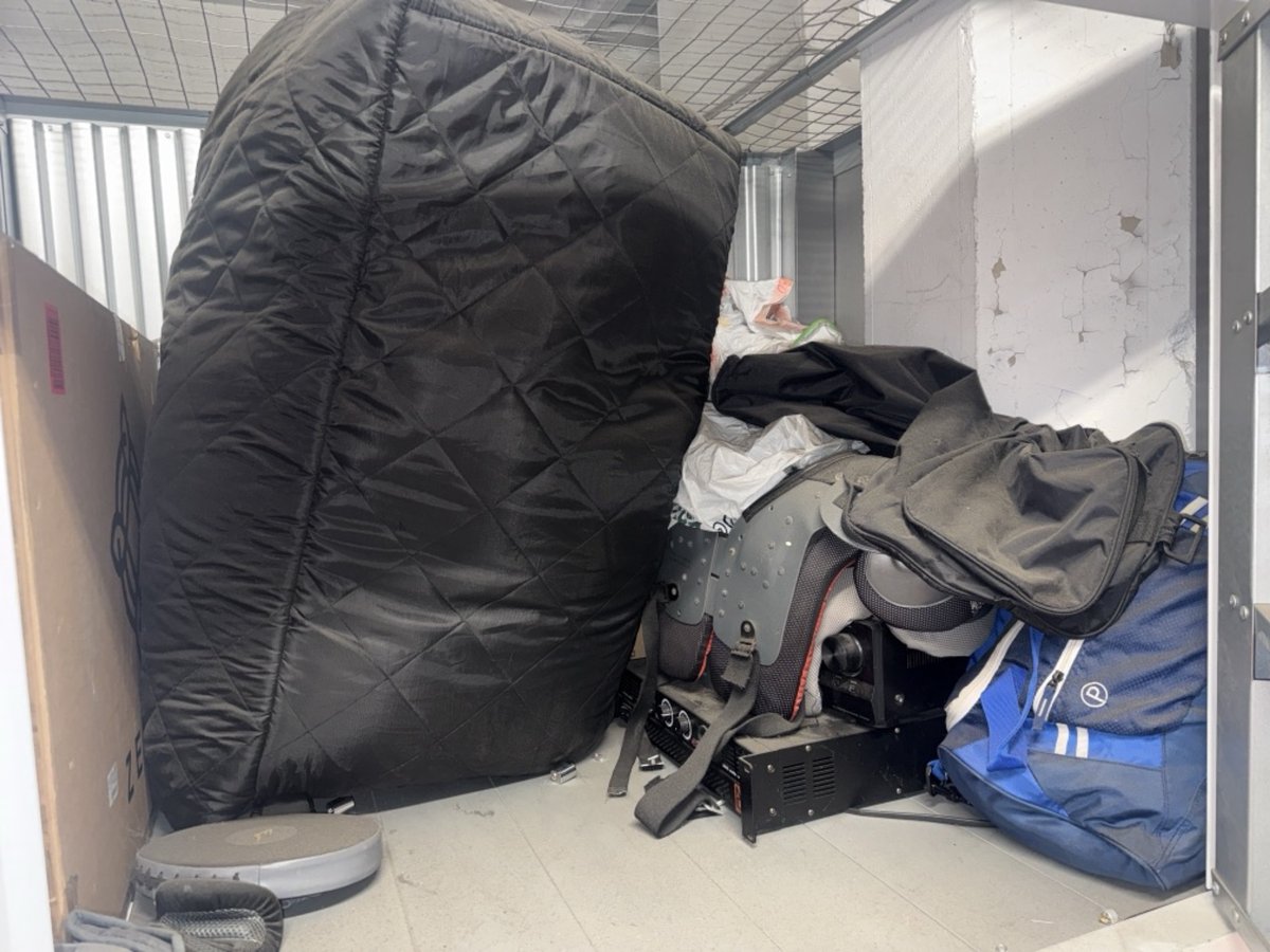 5 x 4 storage unit in Los Angeles, CA