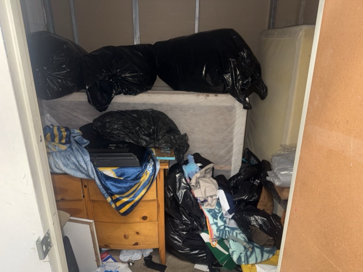 10 x 5 storage unit in Los Angeles, CA
