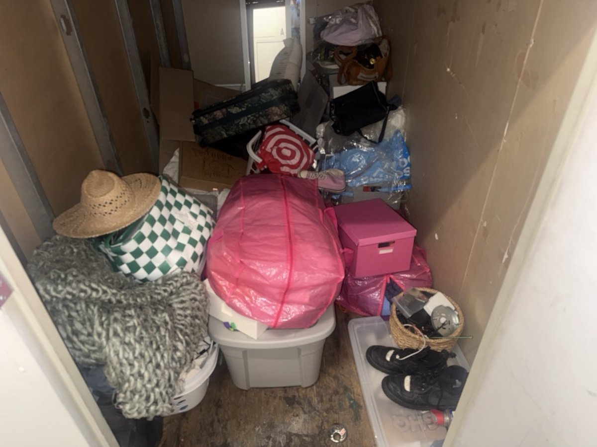 5 x 10 storage unit in Glendale, CA