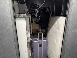 5 x 10 storage unit in Los Angeles, CA