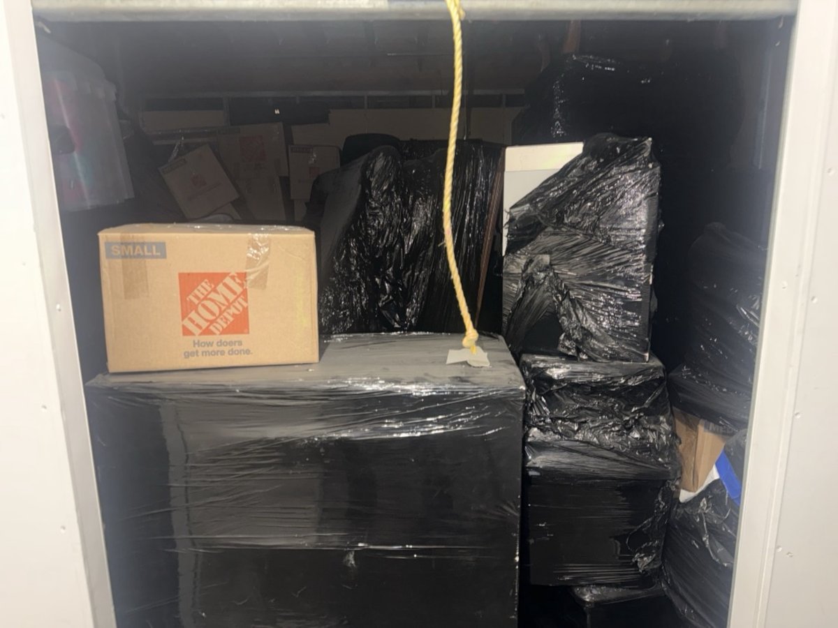 15 x 15 storage unit in Glendale, CA