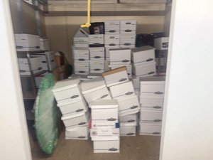 10 x 10 storage unit in Glendale, CA