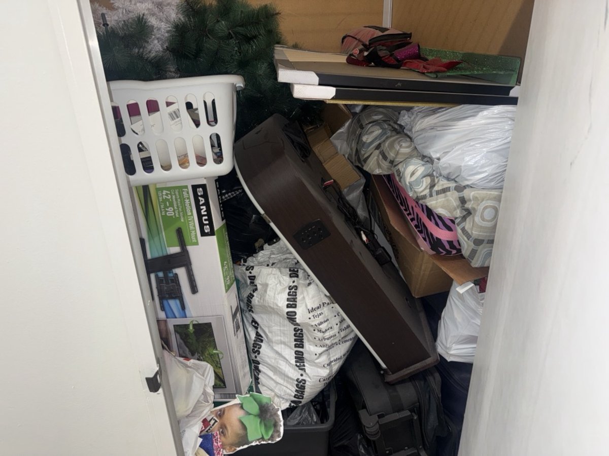 5 x 5 storage unit in Los Angeles, CA