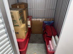 5 x 5 storage unit in Los Angeles, CA