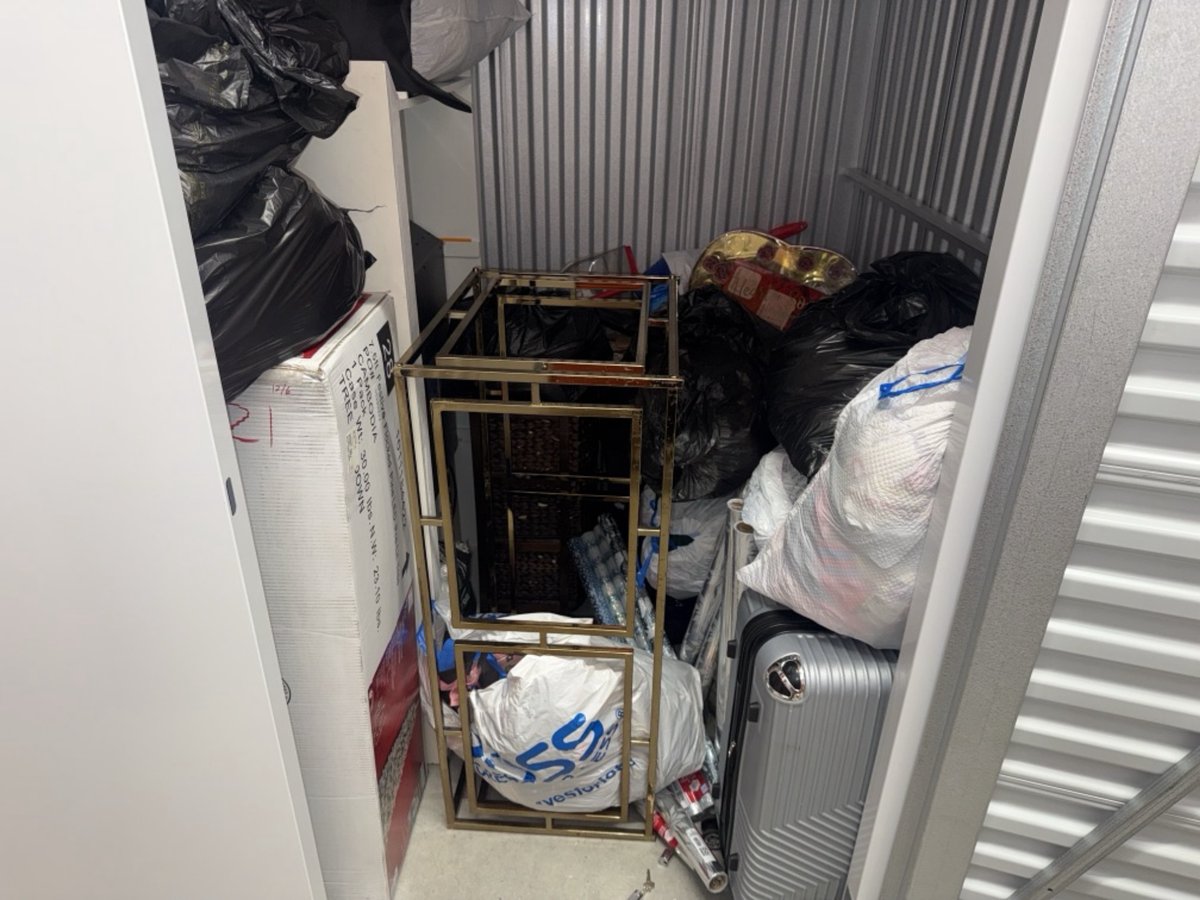 5 x 5 storage unit in Los Angeles, CA
