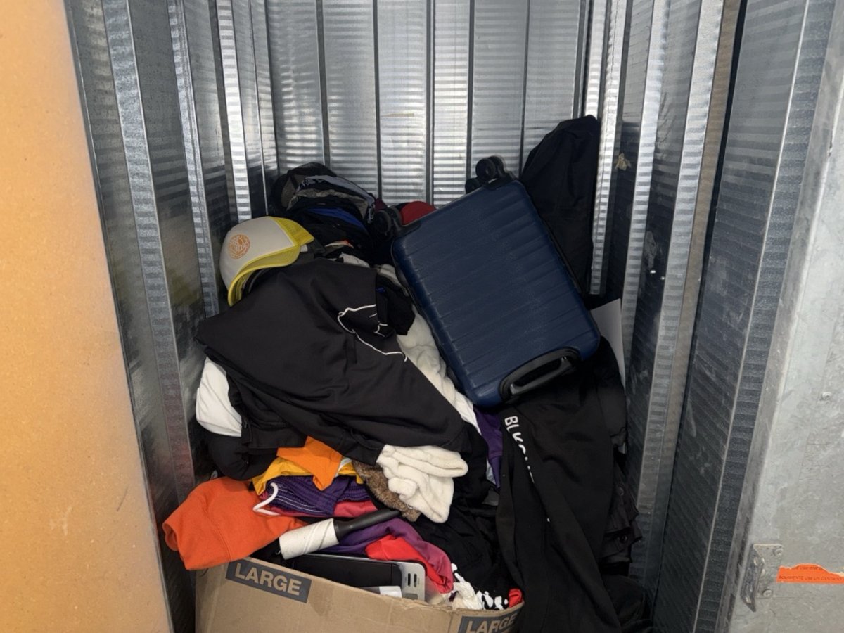 3 x 4 storage unit in Los Angeles, CA