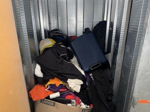 3 x 4 storage unit in Los Angeles, CA