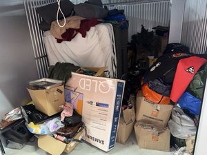 10 x 15 storage unit in Los Angeles, CA