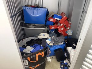 5 x 5 storage unit in Los Angeles, CA