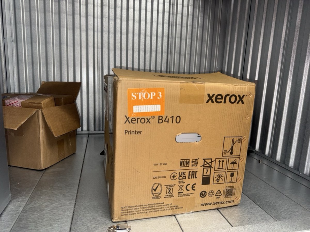 5 x 4 storage unit in Los Angeles, CA