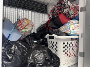 5 x 4 storage unit in Los Angeles, CA