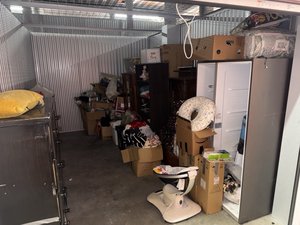 10 x 15 storage unit in Los Angeles, CA