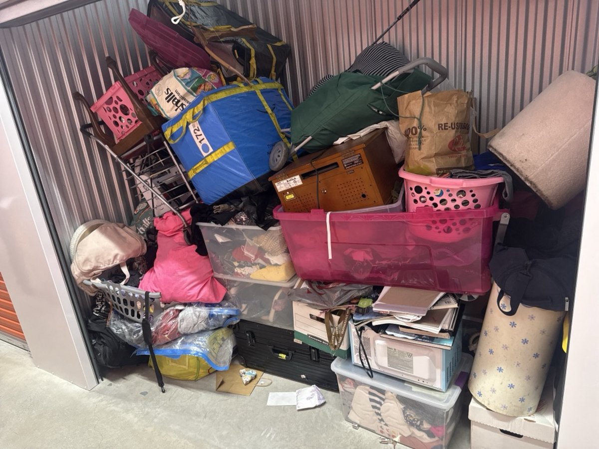 10 x 5 storage unit in Los Angeles, CA