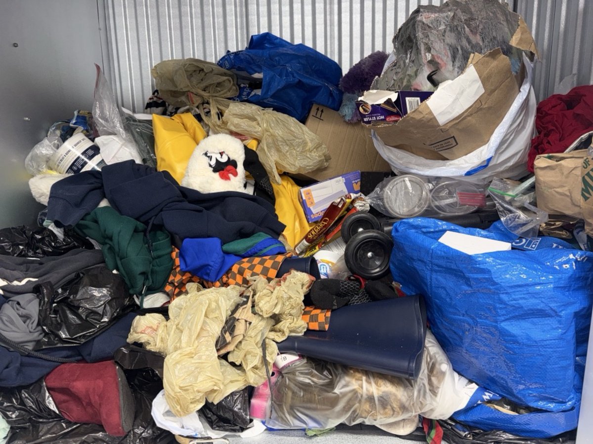 5 x 4 storage unit in Los Angeles, CA