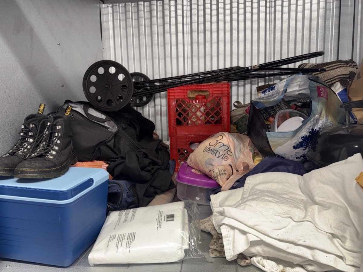 5 x 4 storage unit in Los Angeles, CA