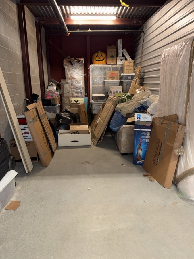 10 x 20 storage unit in Greenwood Village, CO