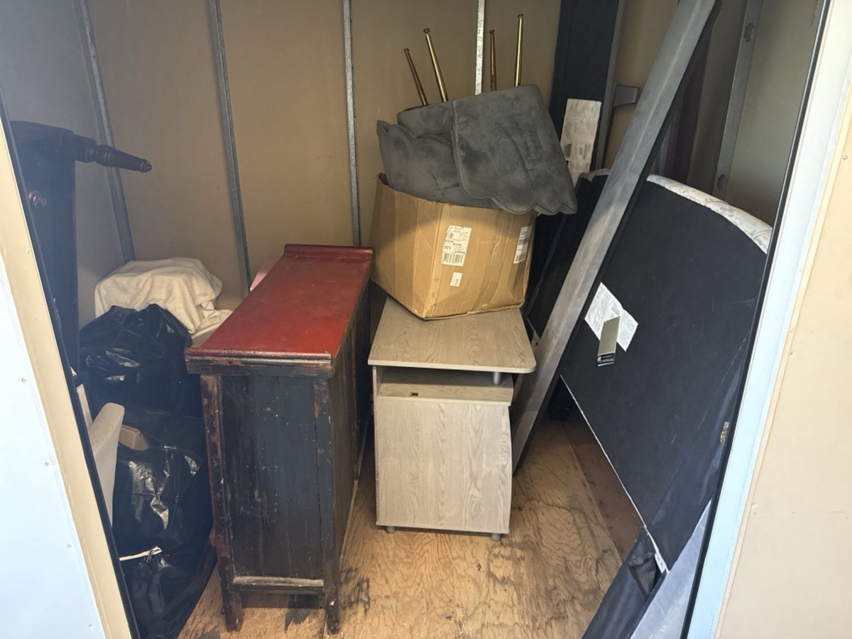 7 x 10 storage unit in Inglewood, CA