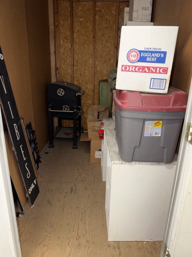 5 x 10 storage unit in Denver, CO