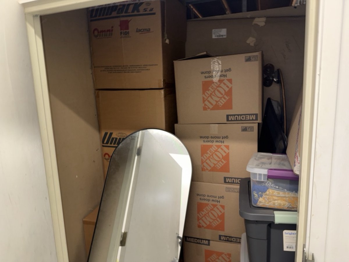 5 x 5 storage unit in Inglewood, CA