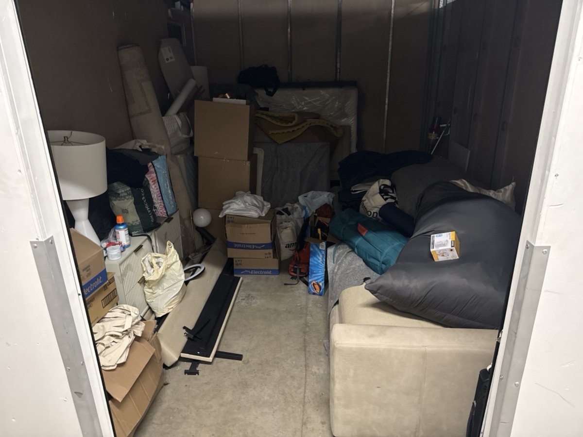 10 x 15 storage unit in Inglewood, CA
