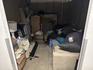 10 x 15 storage unit in Inglewood, CA