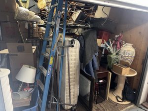 10 x 20 storage unit in Culver City, CA