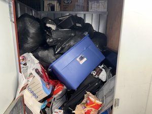 5 x 5 storage unit in Culver City, CA