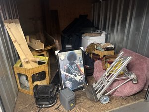10 x 10 storage unit in Culver City, CA