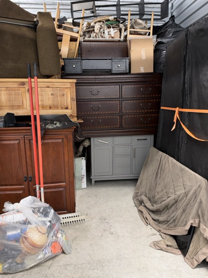 10 x 10 storage unit in Lakewood, CO