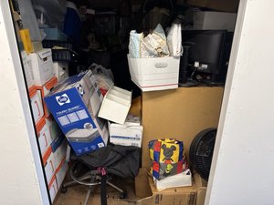 7 x 10 storage unit in Inglewood, CA