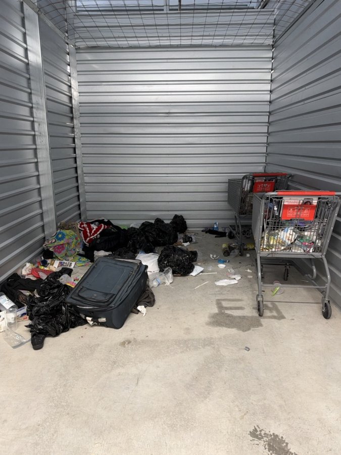 10 x 15 storage unit in Lakewood, CO