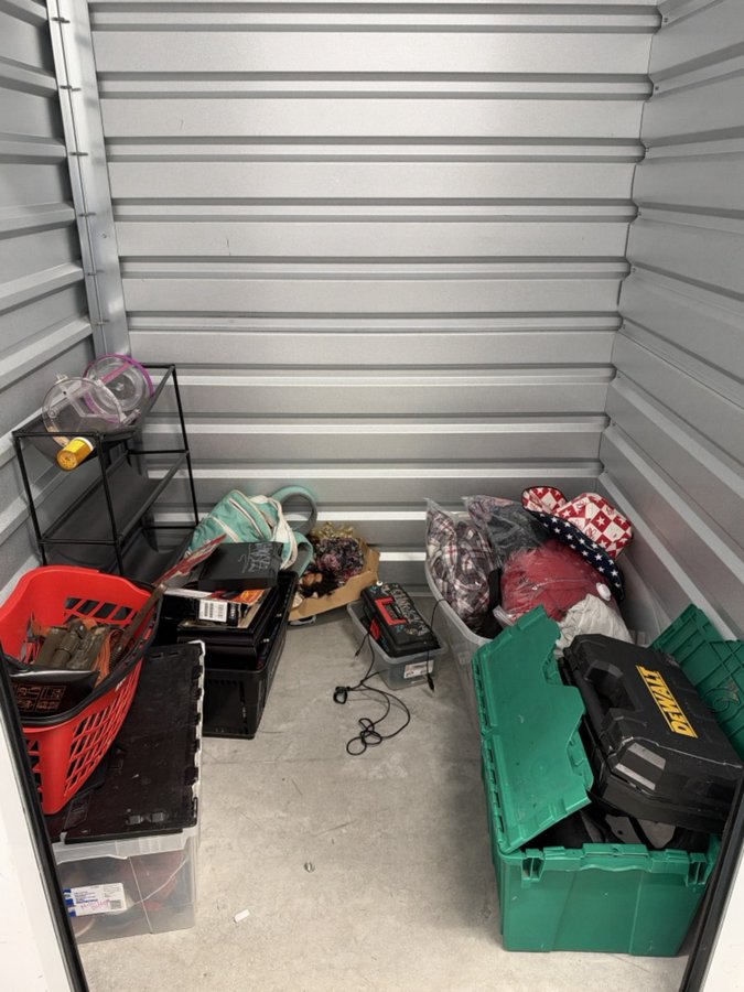5 x 5 storage unit in Lakewood, CO