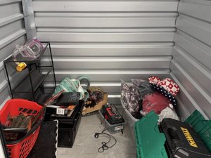 5 x 5 storage unit in Lakewood, CO