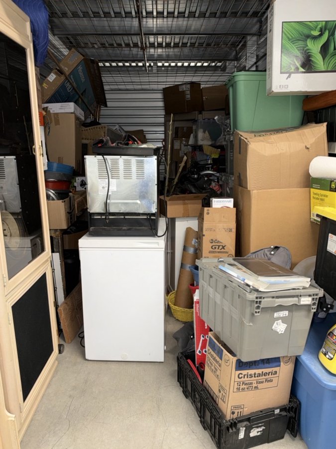 10 x 20 storage unit in Lakewood, CO