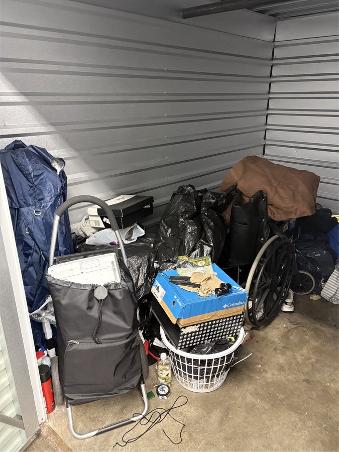 10 x 10 storage unit in Bronx, NY