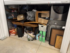 10 x 10 storage unit in Englewood, CO