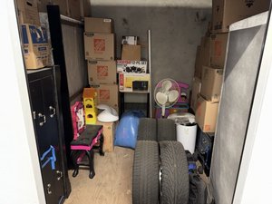 10 x 10 storage unit in Inglewood, CA