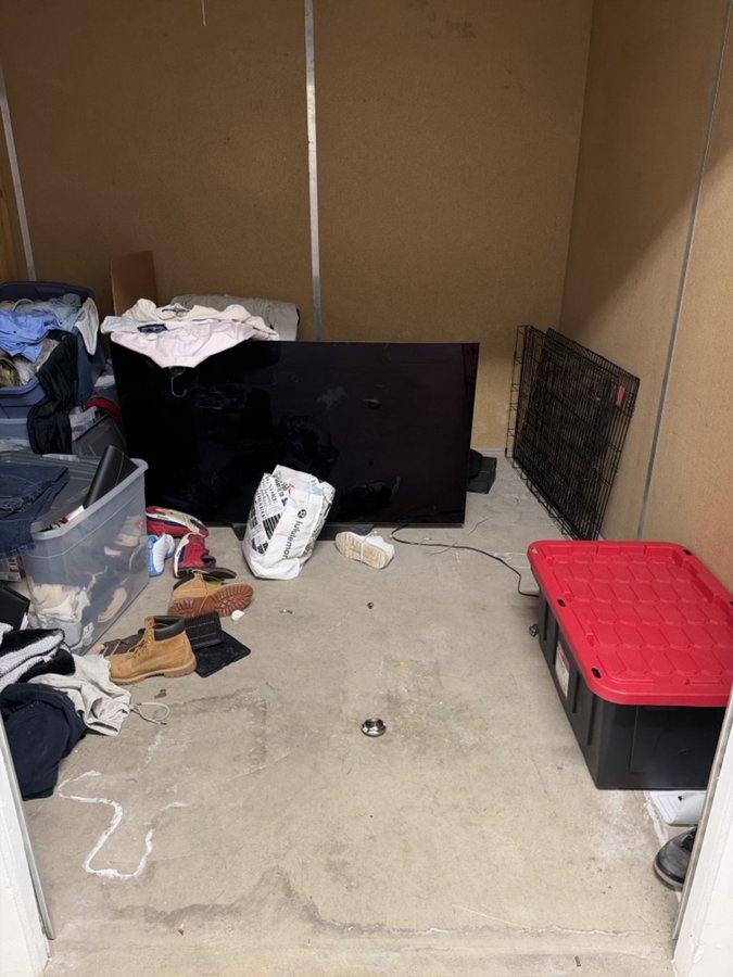 10 x 10 storage unit in Littleton, CO