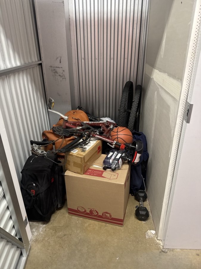 4 x 5 storage unit in Denver, CO