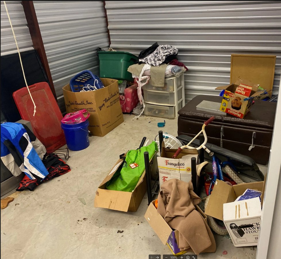 10 x 10 storage unit in Ellijay, GA