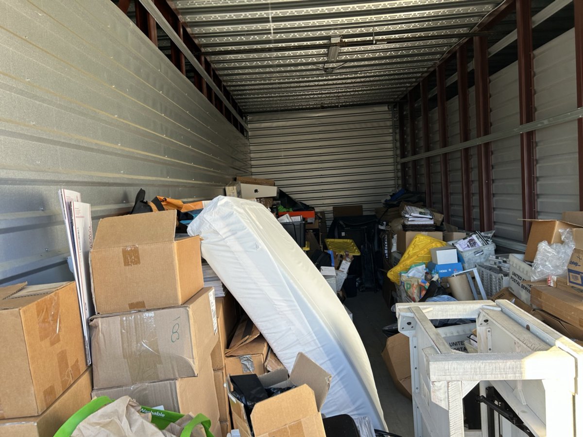 10 x 30 storage unit in Suwanee, GA